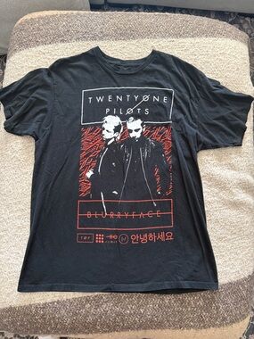 Twenty one pilots band T-shirt